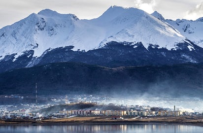 Rock-climbing-in-Ushuaia-Tierra-del-Fuego.jpg